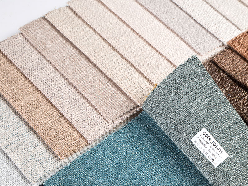 Weicher und luxuriöser Chenille -Stoff für Sofa -Abdeckungen und -würfe